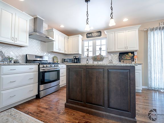 2nd image of 23806 W Tallgrass Dr