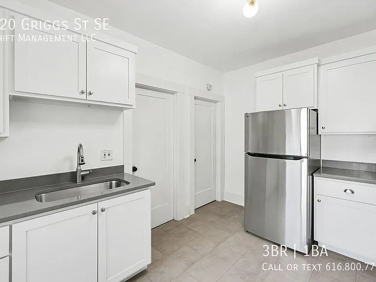 420 Griggs St SE — Photo 8