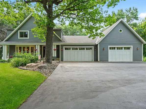5710 Oakview Ln N, Plymouth, MN 55442