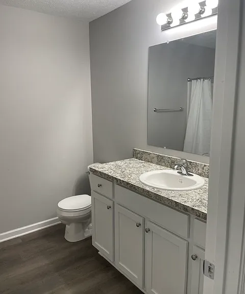 13580 Main St #3 — Photo 4