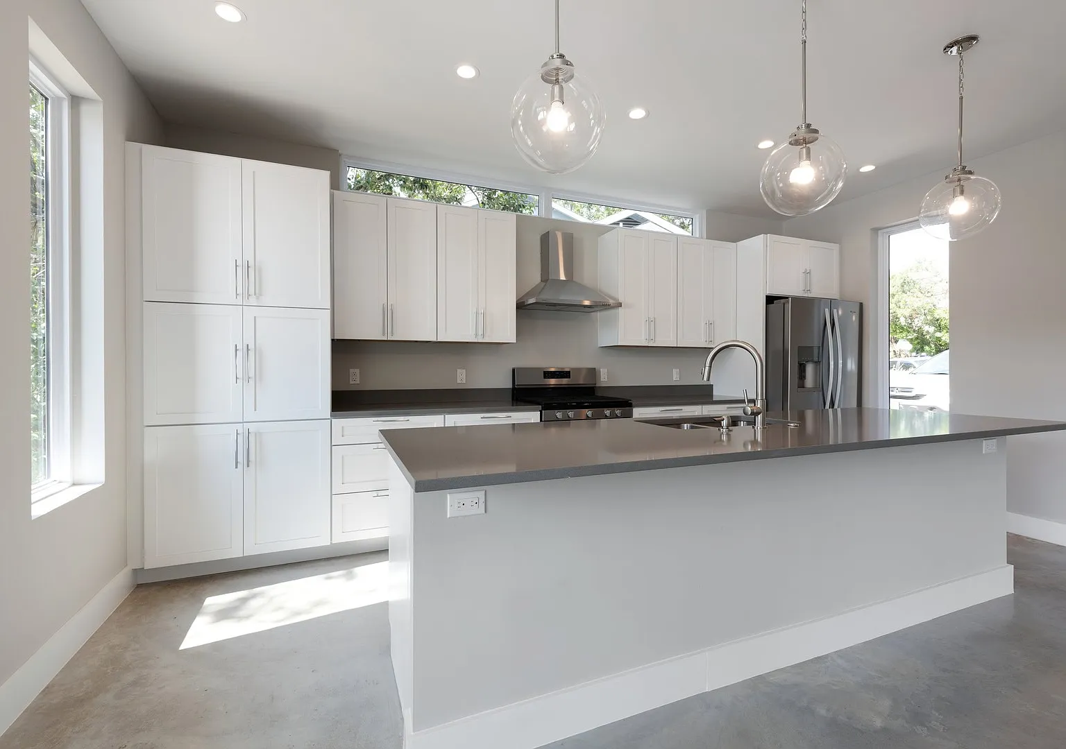 Ut Pre-Lease: 2018 Construction - 6 Br / 5 Ba North Campus - Walk To Ut - Designer Finishes - Che... — Photo 3