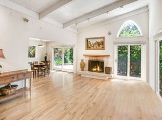 363 School Rd, Novato, CA 94945