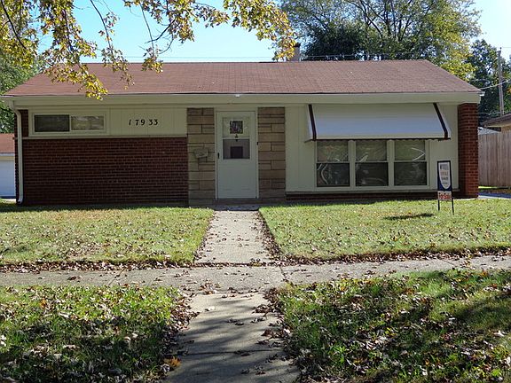 2nd image of 17933 Oakwood Ave