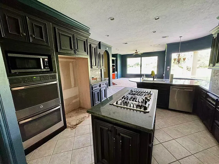 15106 Green Tavern Ct — Photo 17