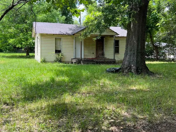 820 Railroad Ave, Gilmer, TX 75644