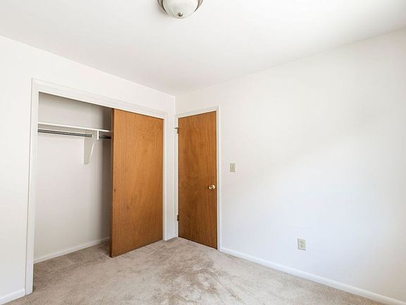 5th image of 315 Ellis Ave #14