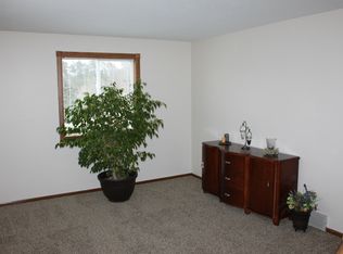 N6991 Elizabeth Dr, Holmen, WI 54636