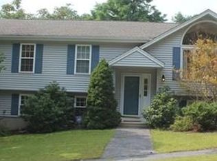 3 Stonehouse Ln, Worcester, MA 01609
