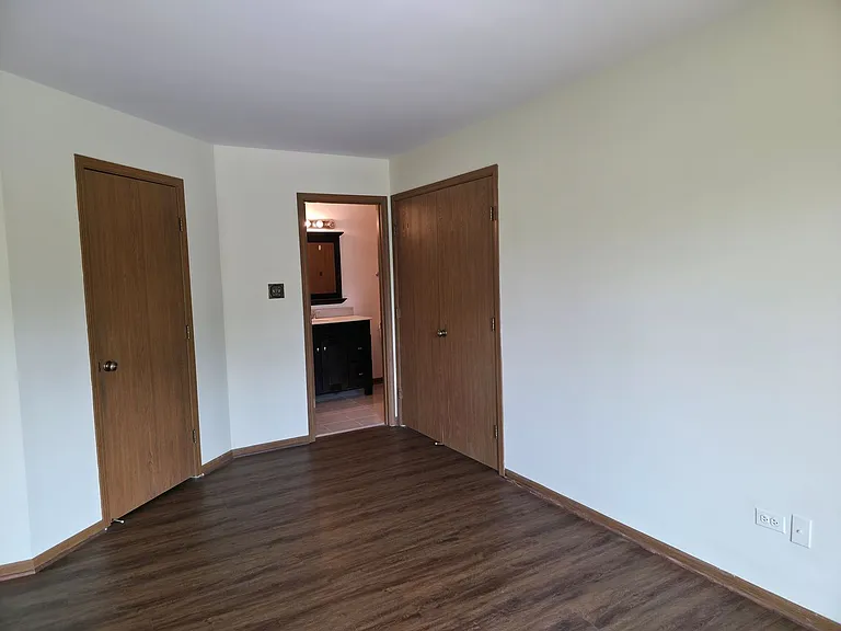 9234 Windsor Pkwy #0 — Photo 10