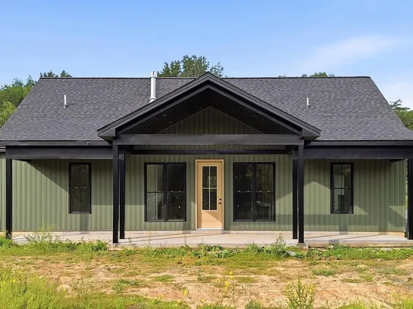 144 Messick Rd, Strasburg, VA 22657