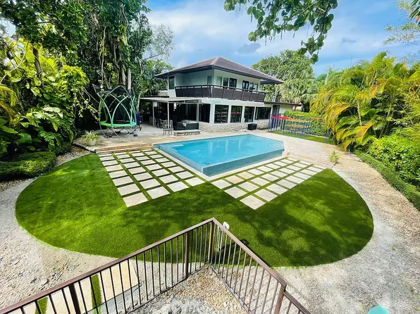 7200 SW 56th St, Miami, FL 33143