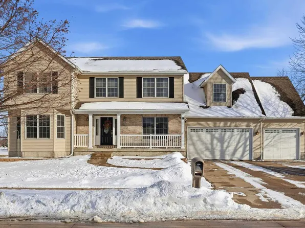 5805 Lorton Ave, Davenport, IA 52807