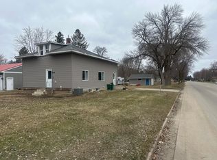 739 E 1st St, Litchfield, MN 55355