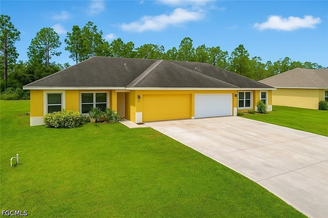 3 bed, 2.0 bath, 1221 sqft, $1,395 — Photo 1