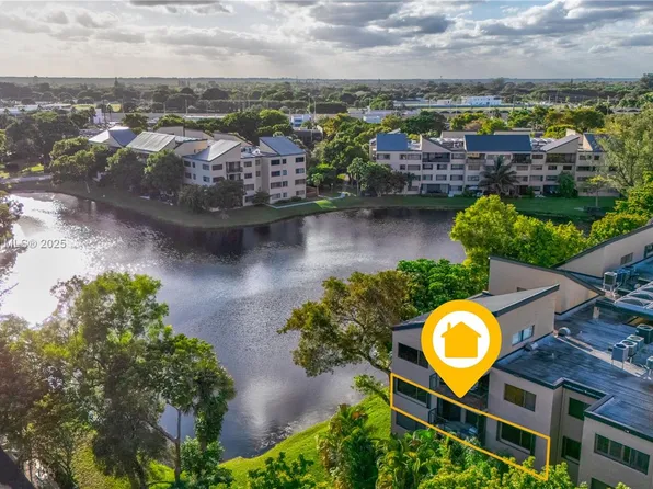 6666 SW 115th Ct APT 303, Miami, FL 33173
