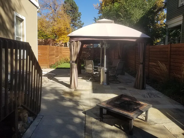 601 E Columbia St — Photo 11