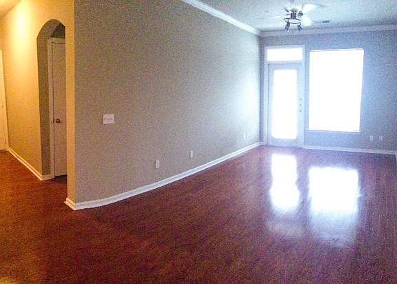 Spacious living room with natural light 