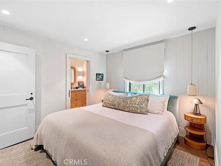 27 Emerald Bay — Photo 32