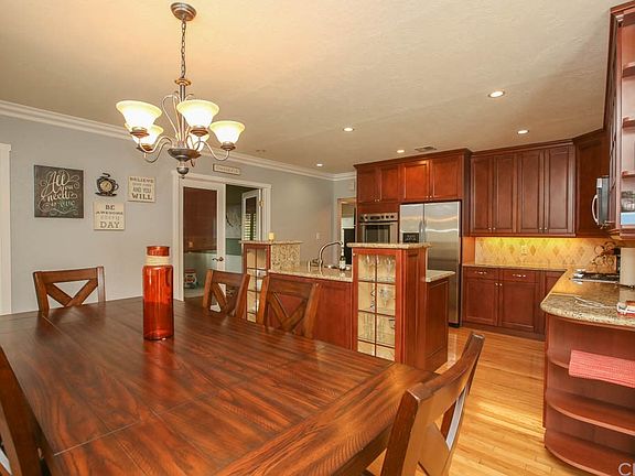 2nd image of 8158 Davista Dr