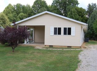 1058 W Acres Dr, Spencer, IN 47460