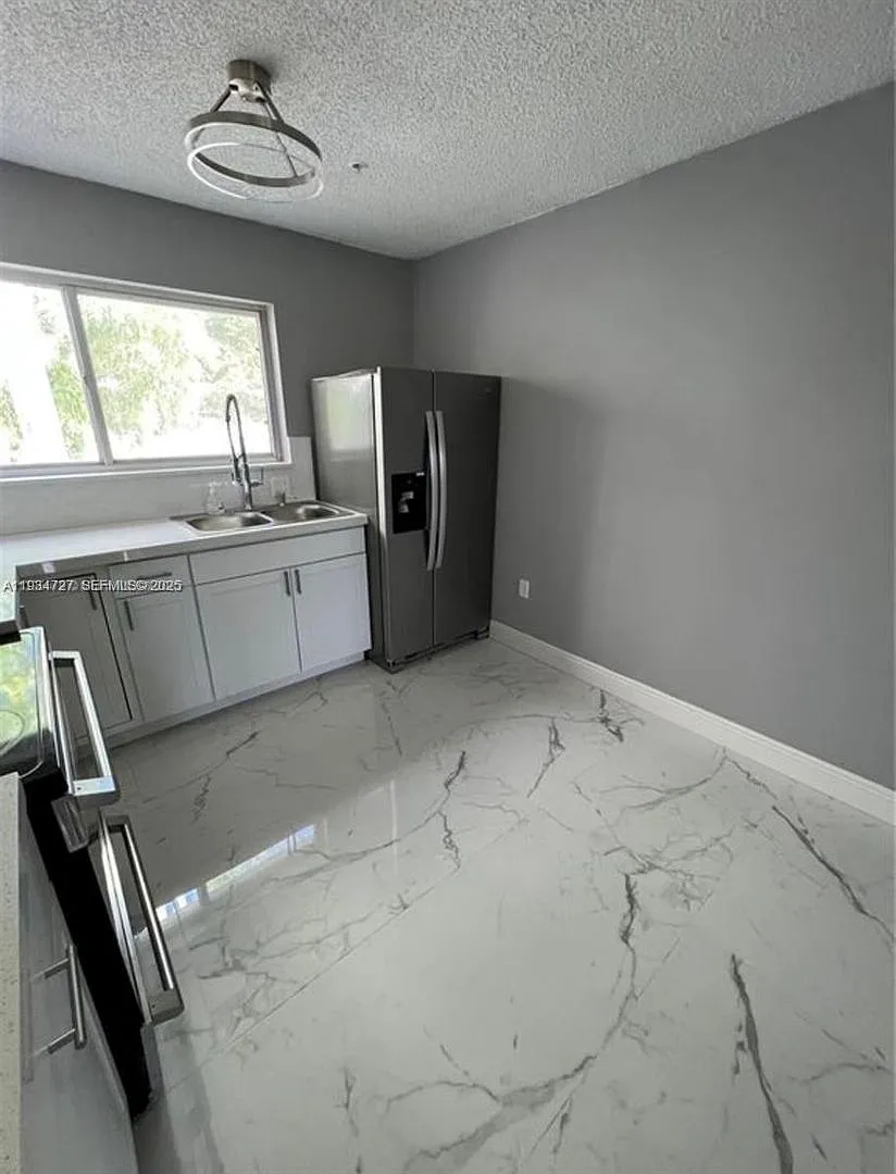 511 NW 82nd Avenue 418, Miami, FL 33126 — Photo 2