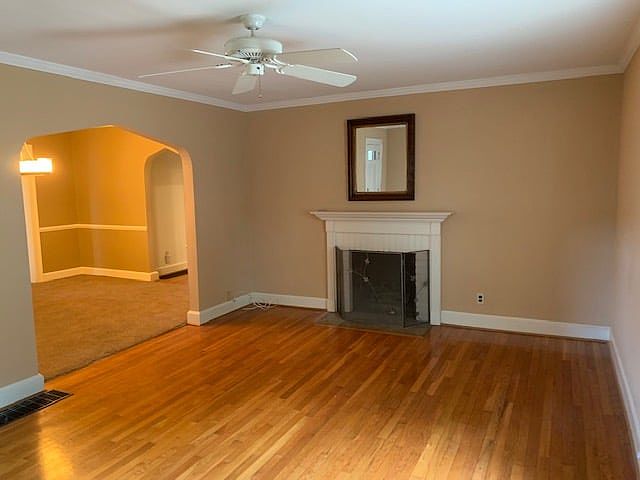 1st image of 5869 Indianola Ave