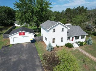 1005 S Main St, Necedah, WI 54646