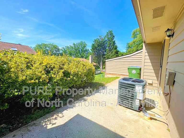 11 Elderberry Ln #B — Photo 13