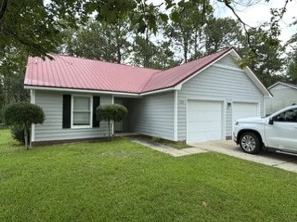 7171 Mazarron Dr, Fayetteville, NC 28314