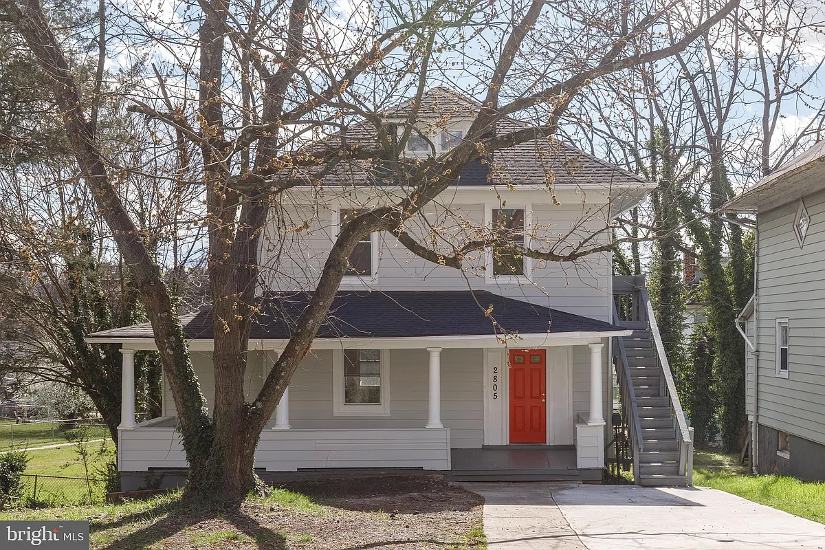 Building Photo - 2805 Hamilton Ave