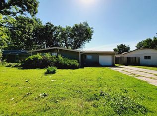 5032 E Gilbert Ct, Wichita, KS 67218