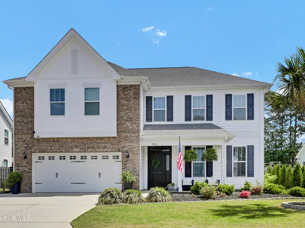 204 Waldorf Way, Hampstead, NC 28443