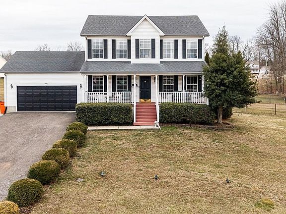 3rd image of 293 Ridgeway Dr W