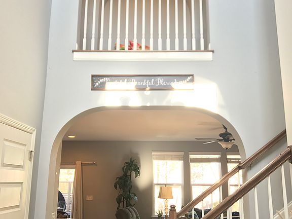 2nd image of 304 Whitman Ct