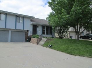 14731 O Cir, Omaha, NE 68137