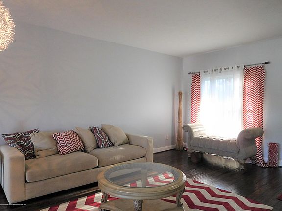 5th image of 350 Hillcrest Ave