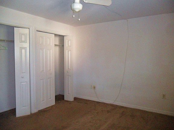 4th image of 709 SW 75th St APT 103