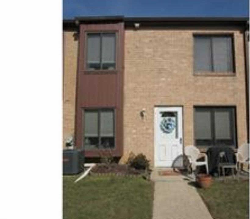 1st image of 5200 Hilltop Dr APT F3