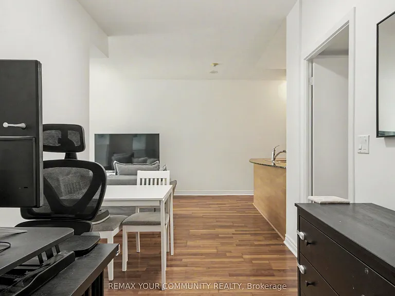 231 Fort York Blvd #219 — Photo 15