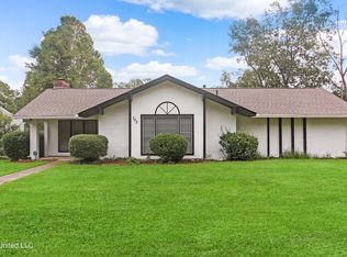 702 Pinehurst St, Clinton, MS 39056