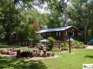 2808 Riverwood Rd, Gonzales, TX 78629