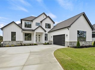 105 Castleford Dr, Clemson, SC 29631