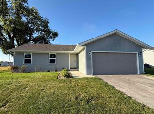636 E Maple Bch, Edgerton, WI 53534