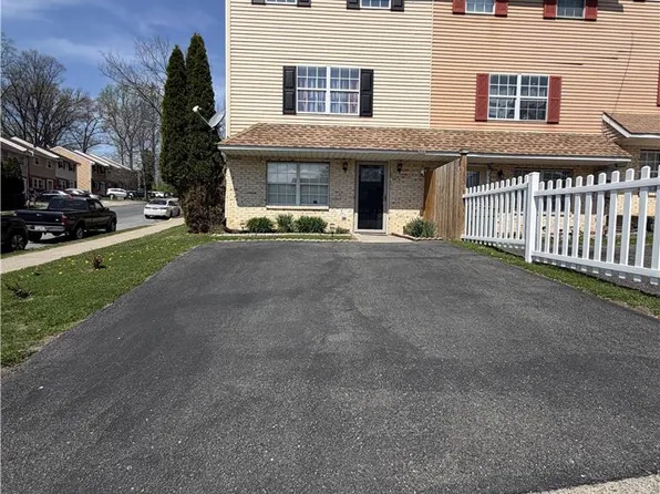 501 E Mosser St, Allentown, PA 18109