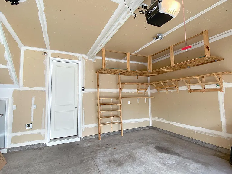 6900 Crosby Ct — Photo 25