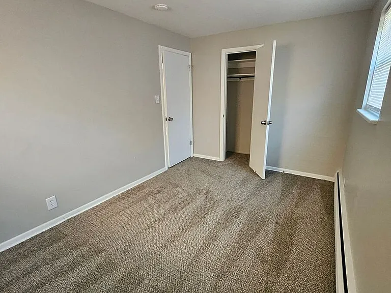 122A N Washington St — Photo 18