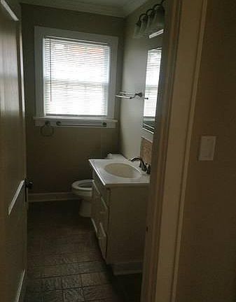 4th image of 542 Stephenson St