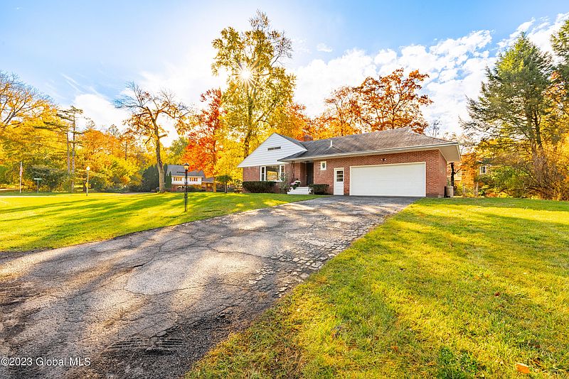 4th image of 848 londonderry Road