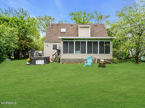 3rd image of 1715 Mohawk Drive
