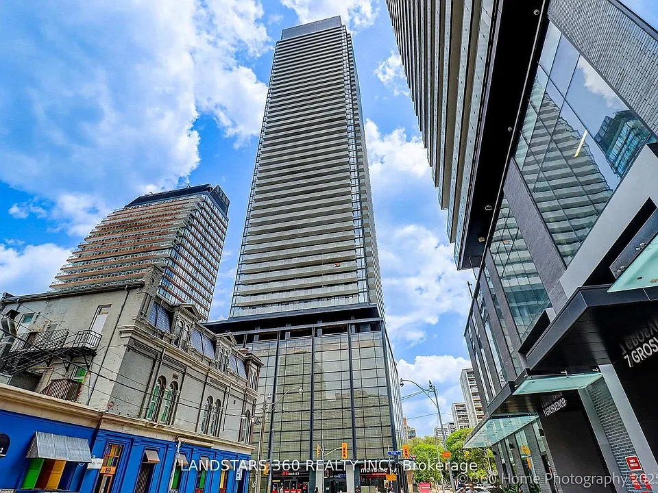 501 Yonge St #4202